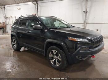  Salvage Jeep Cherokee