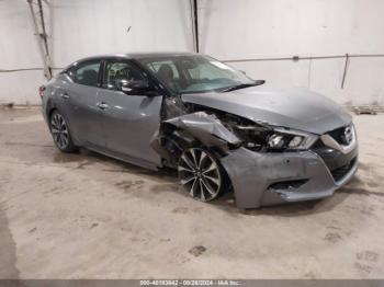  Salvage Nissan Maxima