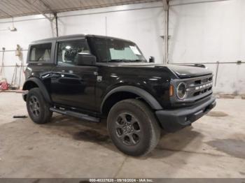  Salvage Ford Bronco