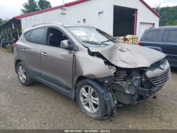  Salvage Hyundai TUCSON