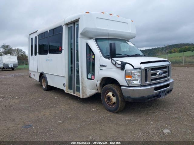  Salvage Ford Bus Challenger E-350