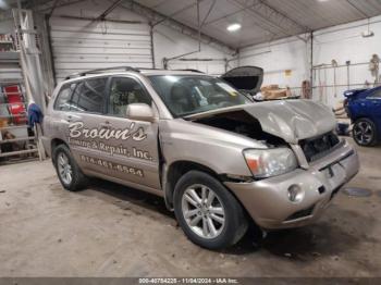  Salvage Toyota Highlander