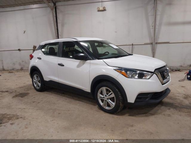  Salvage Nissan Kicks