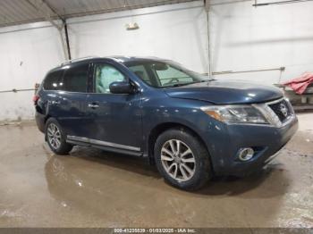  Salvage Nissan Pathfinder