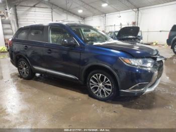  Salvage Mitsubishi Outlander