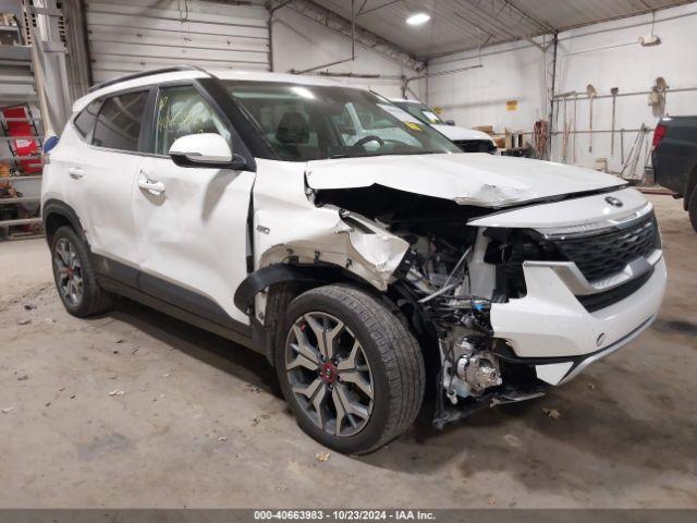  Salvage Kia Seltos