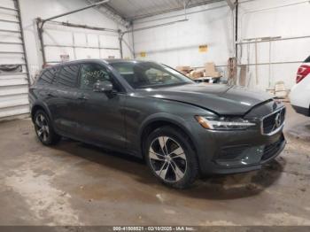  Salvage Volvo V60 Cross Country