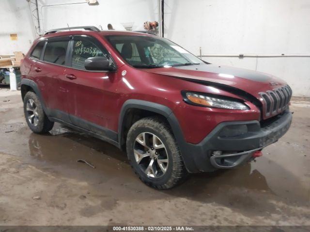  Salvage Jeep Cherokee