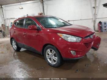  Salvage Hyundai TUCSON