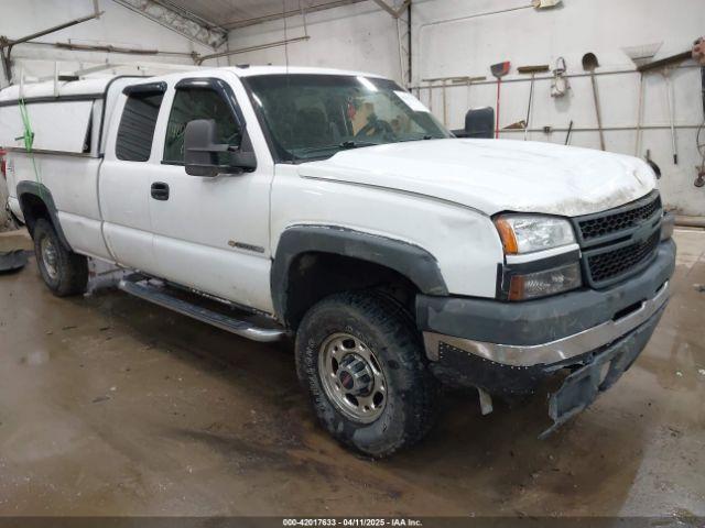  Salvage Chevrolet Silverado 2500