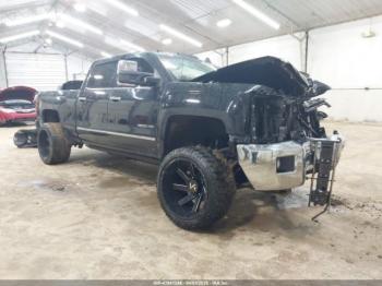  Salvage Chevrolet Silverado 2500