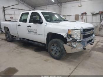  Salvage Chevrolet Silverado 2500