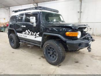  Salvage Toyota FJ Cruiser
