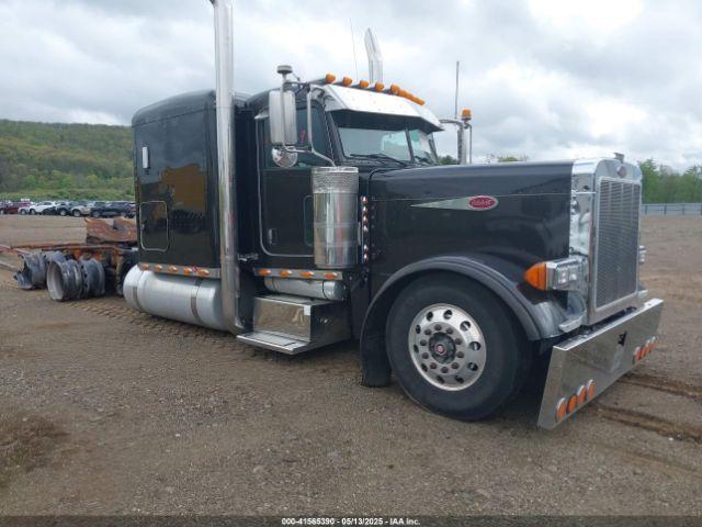  Salvage Peterbilt 379