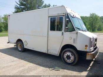  Salvage Freightliner Chassis