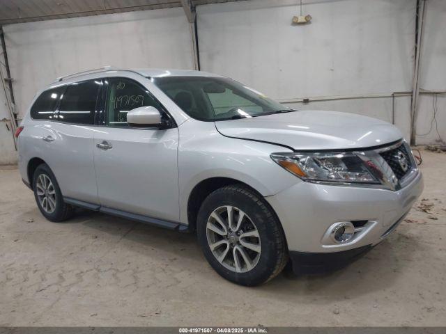  Salvage Nissan Pathfinder