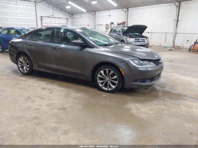  Salvage Chrysler 200