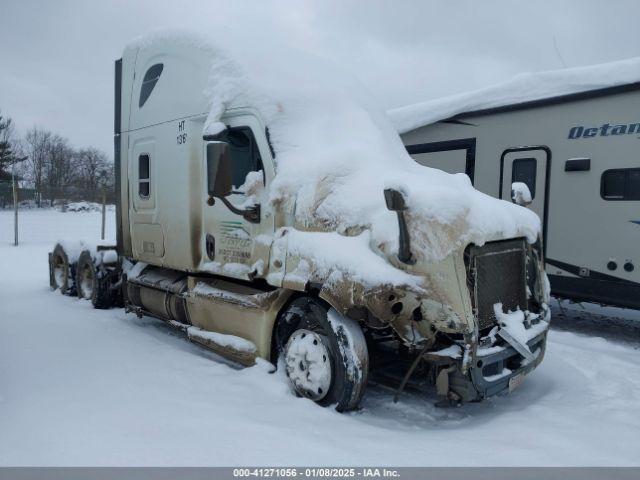  Salvage Freightliner Cascadia 125