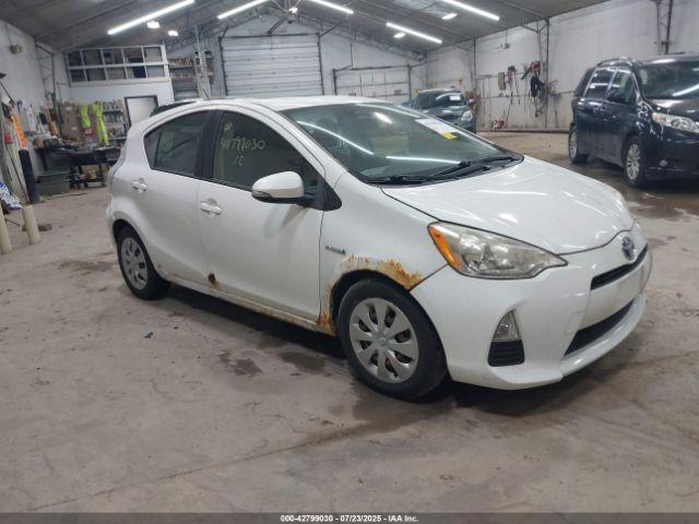 Salvage Toyota Prius c