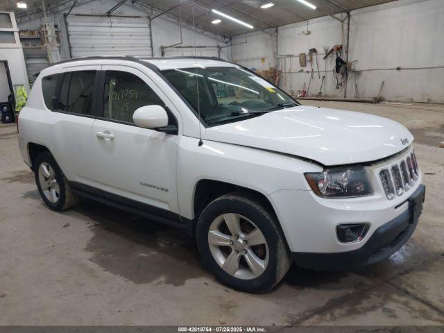  Salvage Jeep Compass