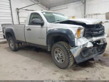  Salvage GMC Sierra 2500