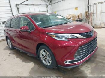  Salvage Toyota Sienna
