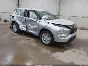  Salvage Mitsubishi Outlander