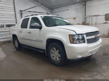  Salvage Chevrolet Avalanche 1500