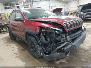  Salvage Jeep Cherokee