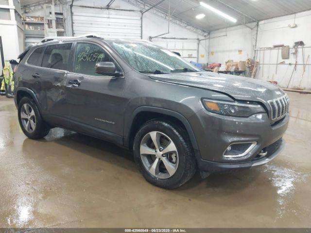  Salvage Jeep Cherokee