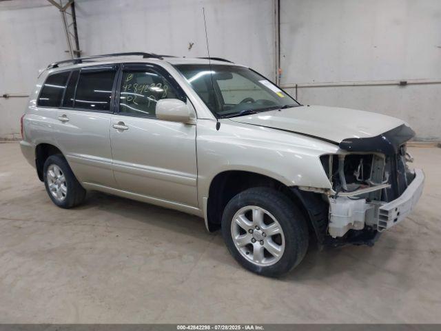  Salvage Toyota Highlander