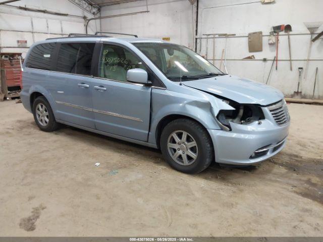  Salvage Chrysler Town & Country