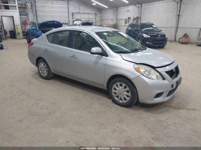  Salvage Nissan Versa