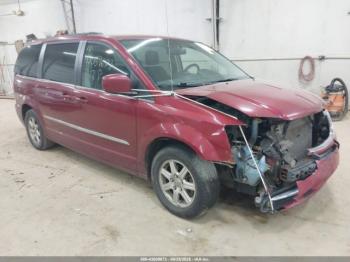 Salvage Chrysler Town & Country