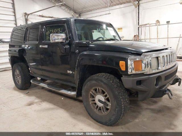  Salvage HUMMER H3 Suv