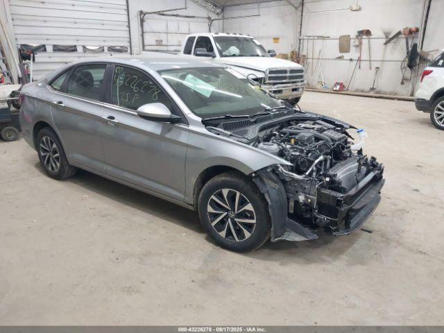  Salvage Volkswagen Jetta