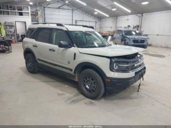  Salvage Ford Bronco