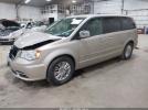 Chrysler Town & Country Limited Image 5