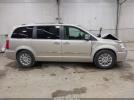 Chrysler Town & Country Limited Image 11