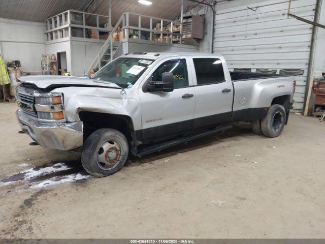Chevrolet Silverado 3500 Wt Image 15