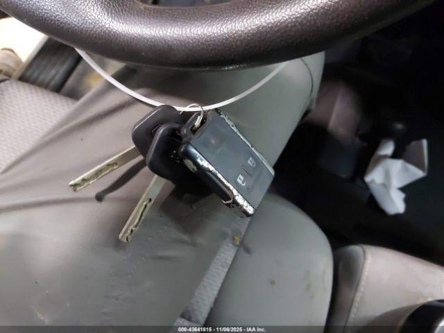 Chevrolet Silverado 3500 Wt Image 9