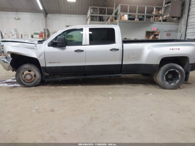 Chevrolet Silverado 3500 Wt Image 12