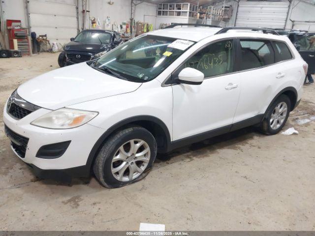 Mazda Cx Sport Image 2