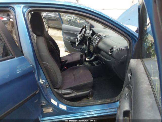 Mitsubishi Mirage Es Image 4
