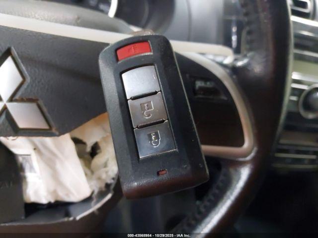 Mitsubishi Mirage Es Image 8