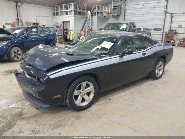 Dodge Challenger Image 2