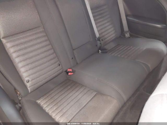 Dodge Challenger Image 10