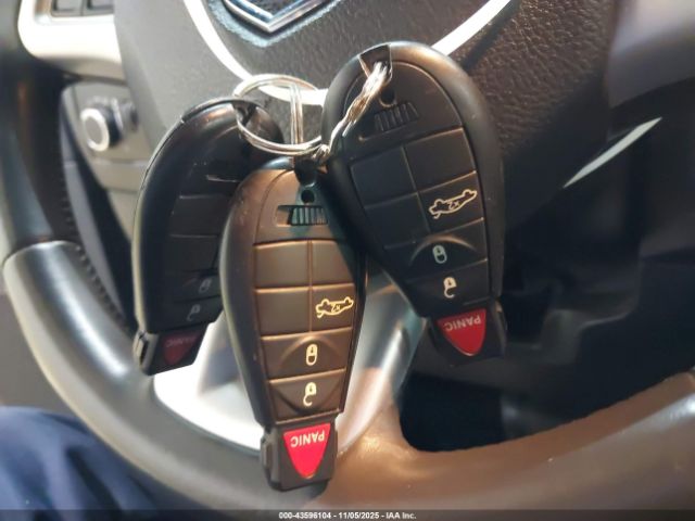 Dodge Challenger Image 8