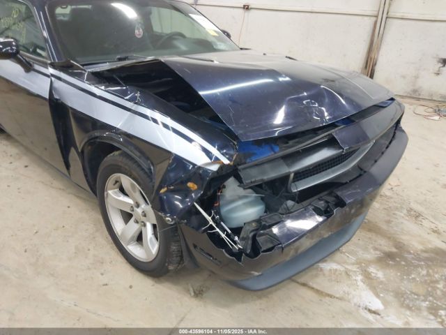 Dodge Challenger Image 12