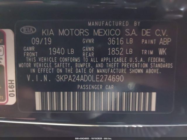 Kia Rio S Image 8